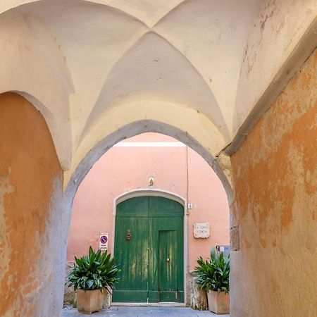 La Corte Sconta Finalborgo 菲纳莱利古雷 外观 照片